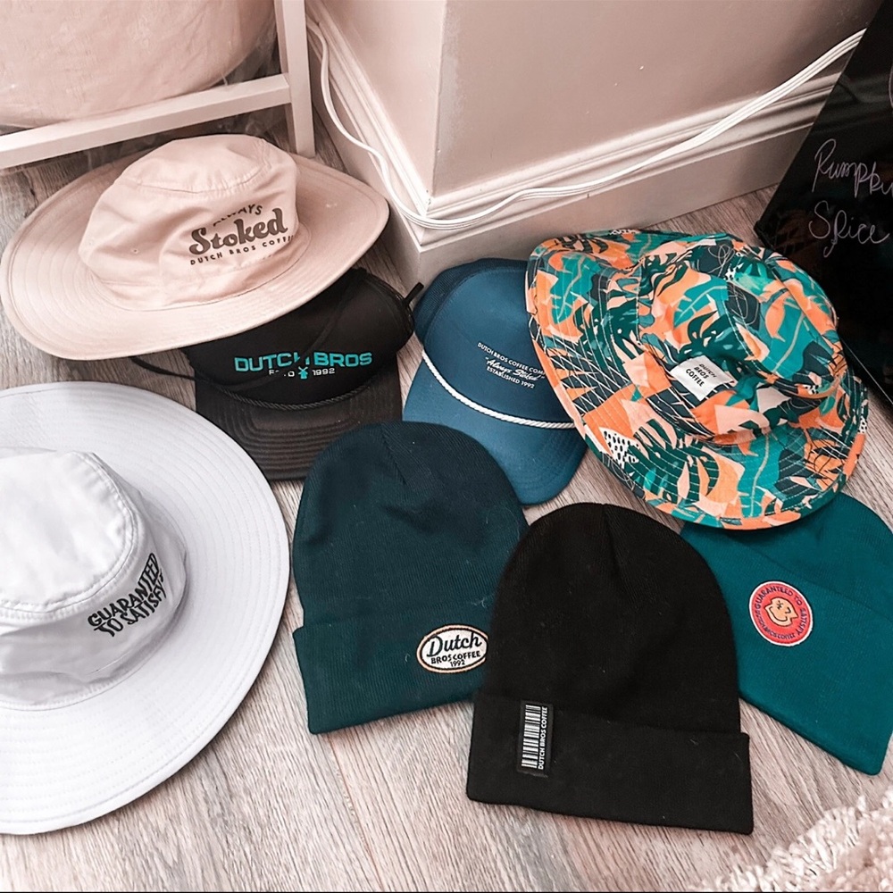 Dutch bros bundle of various clothes and accessories + stickers - Picture 4 of 6